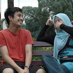 Cik Husna & Cik Hanis