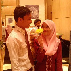 Incik Biru & cik Ika