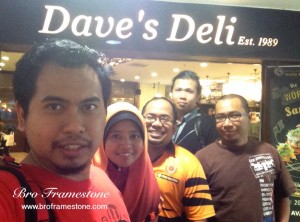 Blogger Dinner Dave's Deli