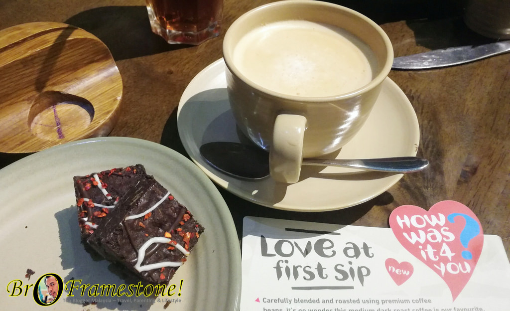 Hot Americano / Cappuccino PERi PERi Brownies Nando’s Malaysia