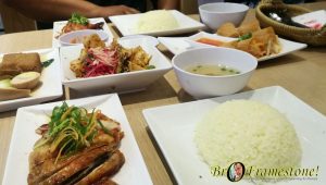 Makan di The Chicken Rice Shop