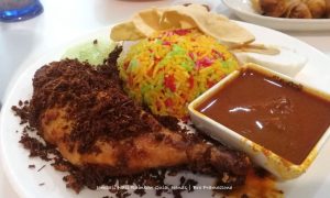 Jombali Nasi Rainbow Gulai Nenas