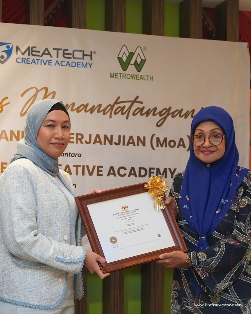 Seniwati Datuk Hajjah Fauziah Nawi Meatech CreativeAcademy