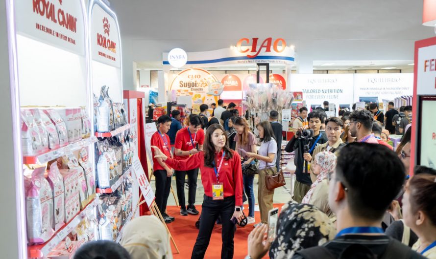 Royal Canin Berinteraksi dengan Pencinta Kucing di Ekspo Kucing 2024!