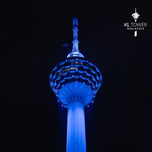 Menara Kuala Lumpur Disinari Biru