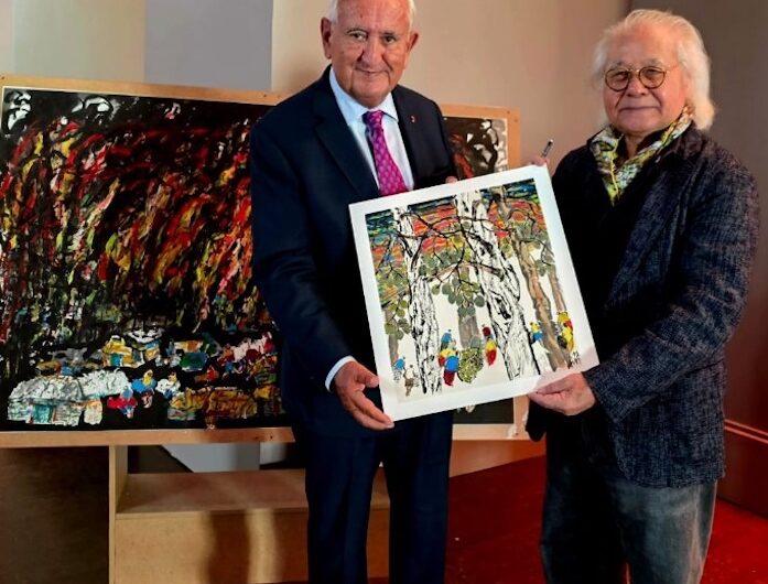 Profesor Lin Xiang Xiong Lancar Pameran Seni Bersejarah di Paris