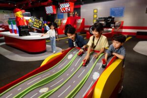 LEGO Ferrari Build & Race Duplo Zone