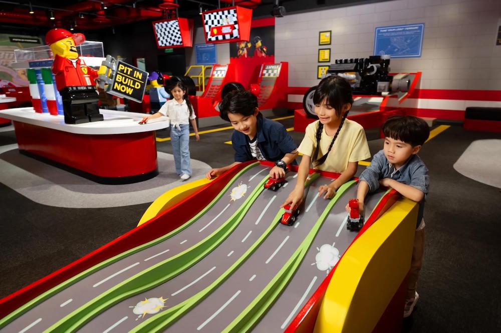 LEGO Ferrari Build & Race Duplo Zone