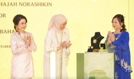 Poh Kong Unveils Royal-Inspired Anggun ‘Pesona Tanjung’ Collection