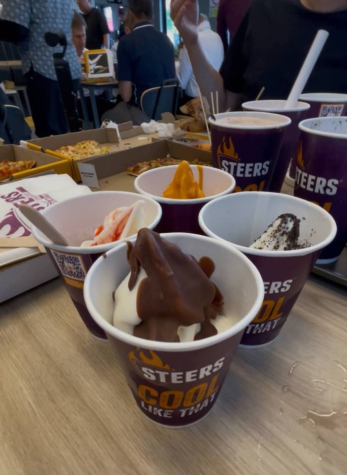 Debonairs Pizza & Steers