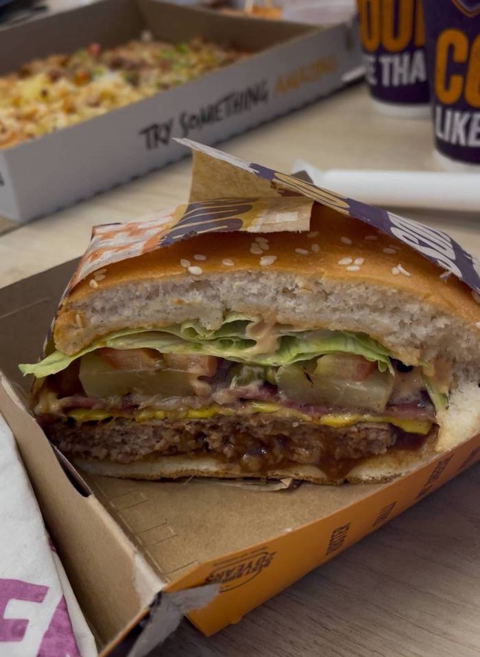 Debonairs Pizza & Steers