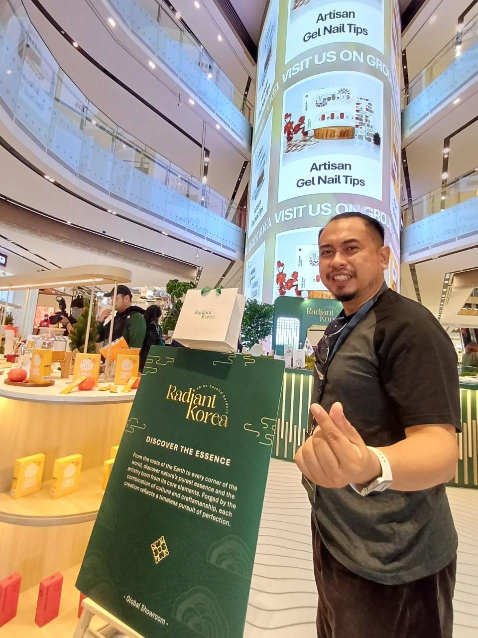 Radiant Korea World Showcase di TRX Radiant Korea World Showcase di TRX