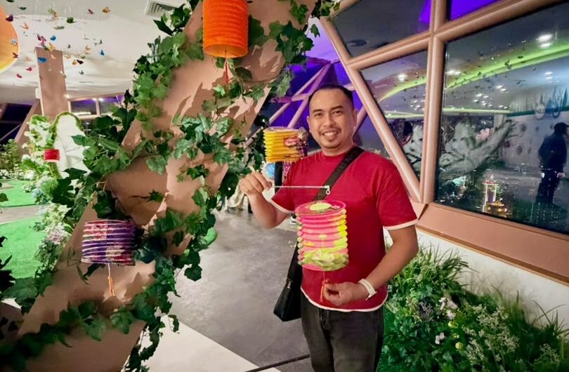 Tarian Singa Catat Malaysia Book of Records di Menara KL