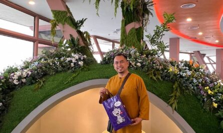 Visit Sky Garden Menara Kuala Lumpur